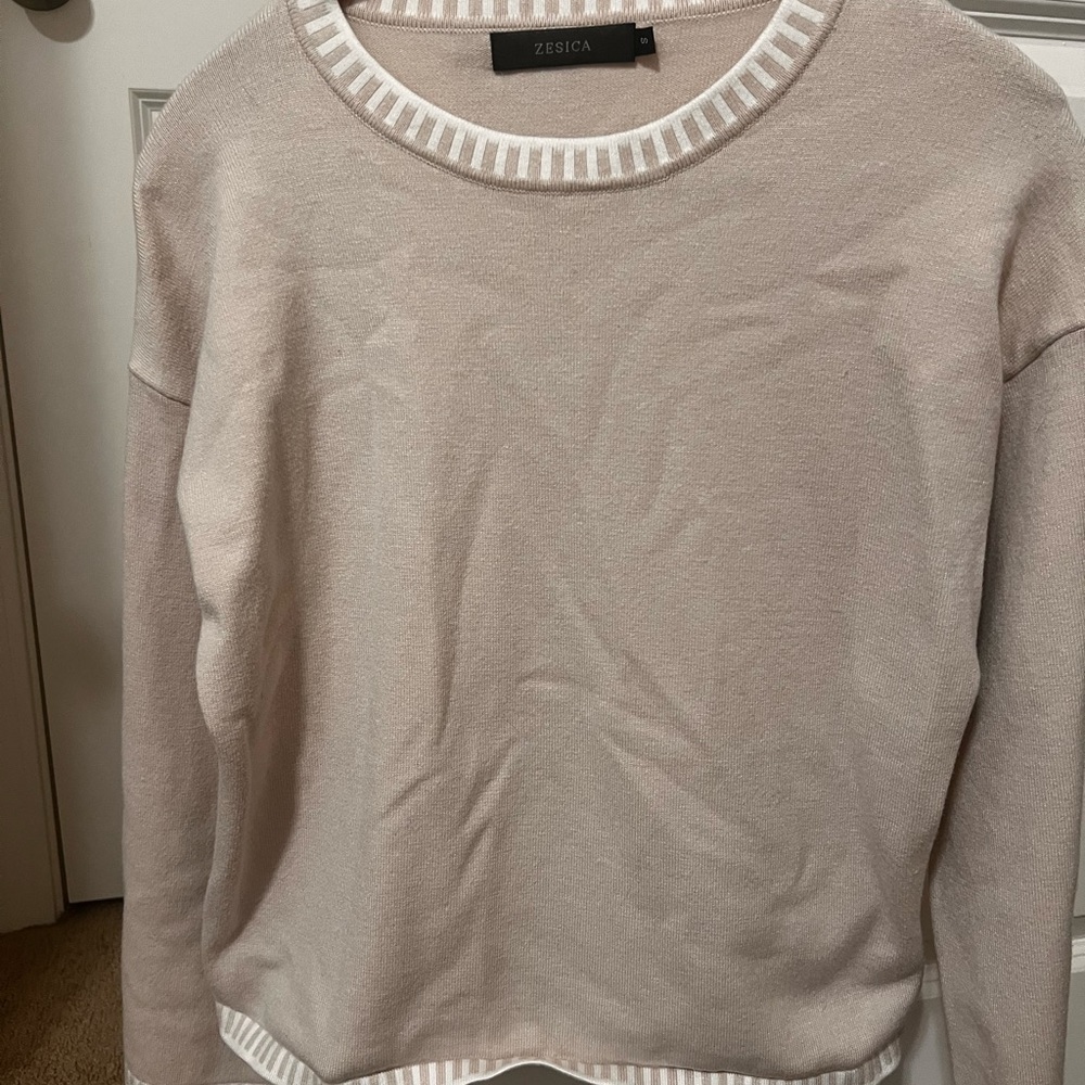 Zesica Women's Pinkish Cream Boatneck Sweater